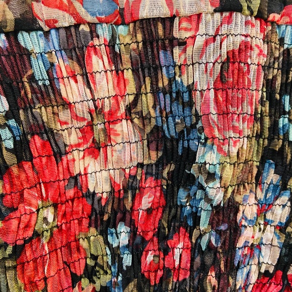 Renuar top - Picture 7 of 8